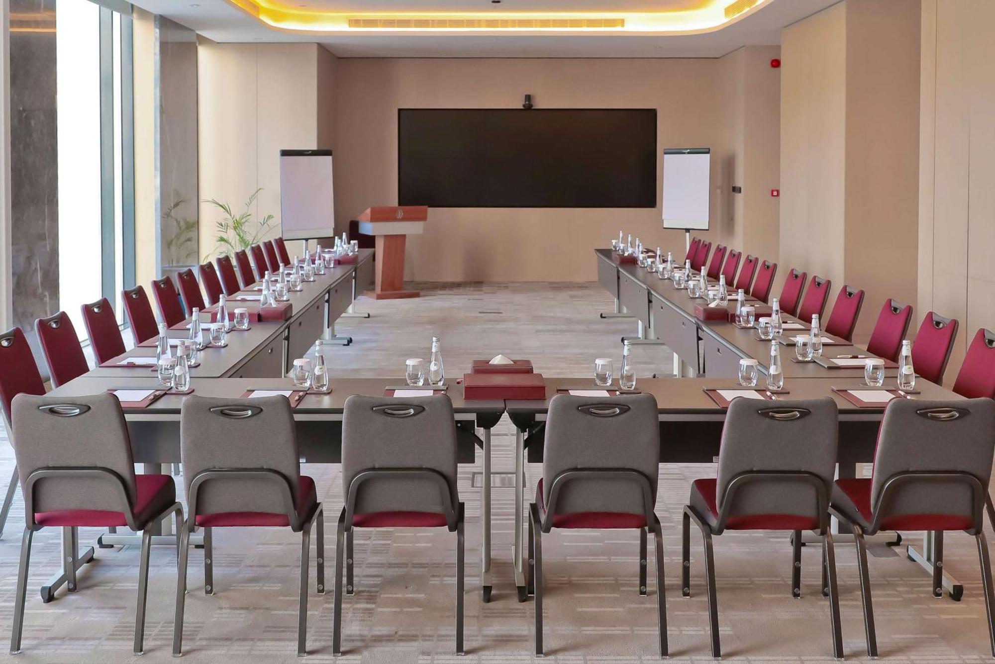 Mansard Riyadh, A Radisson Collection Hotel Экстерьер фото Meeting room