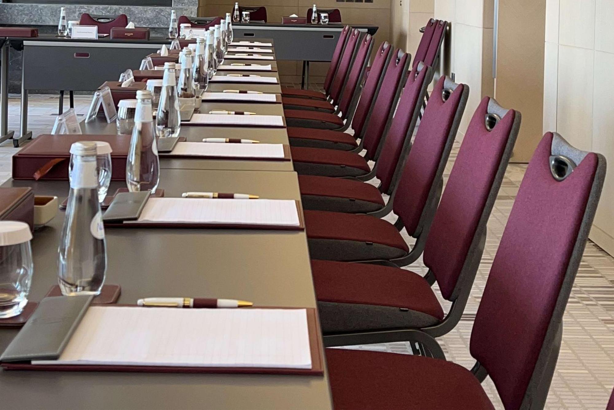 Mansard Riyadh, A Radisson Collection Hotel Экстерьер фото A meeting room