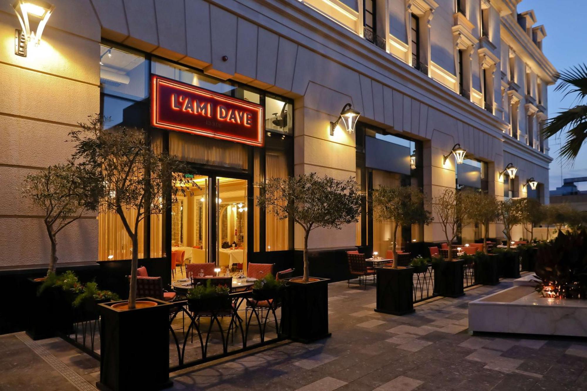 Mansard Riyadh, A Radisson Collection Hotel Экстерьер фото L'Ami Bar