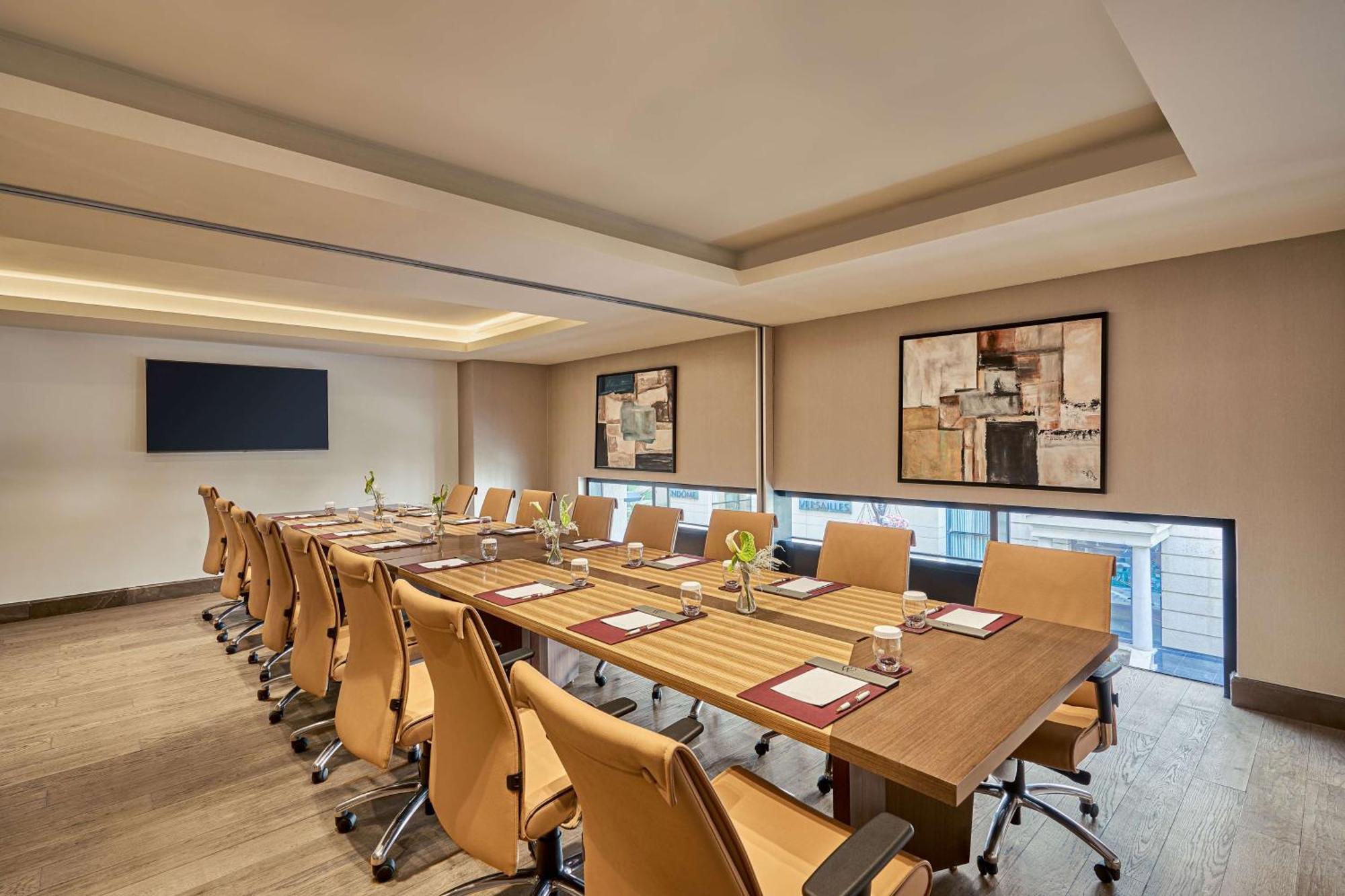 Mansard Riyadh, A Radisson Collection Hotel Экстерьер фото Meeting room