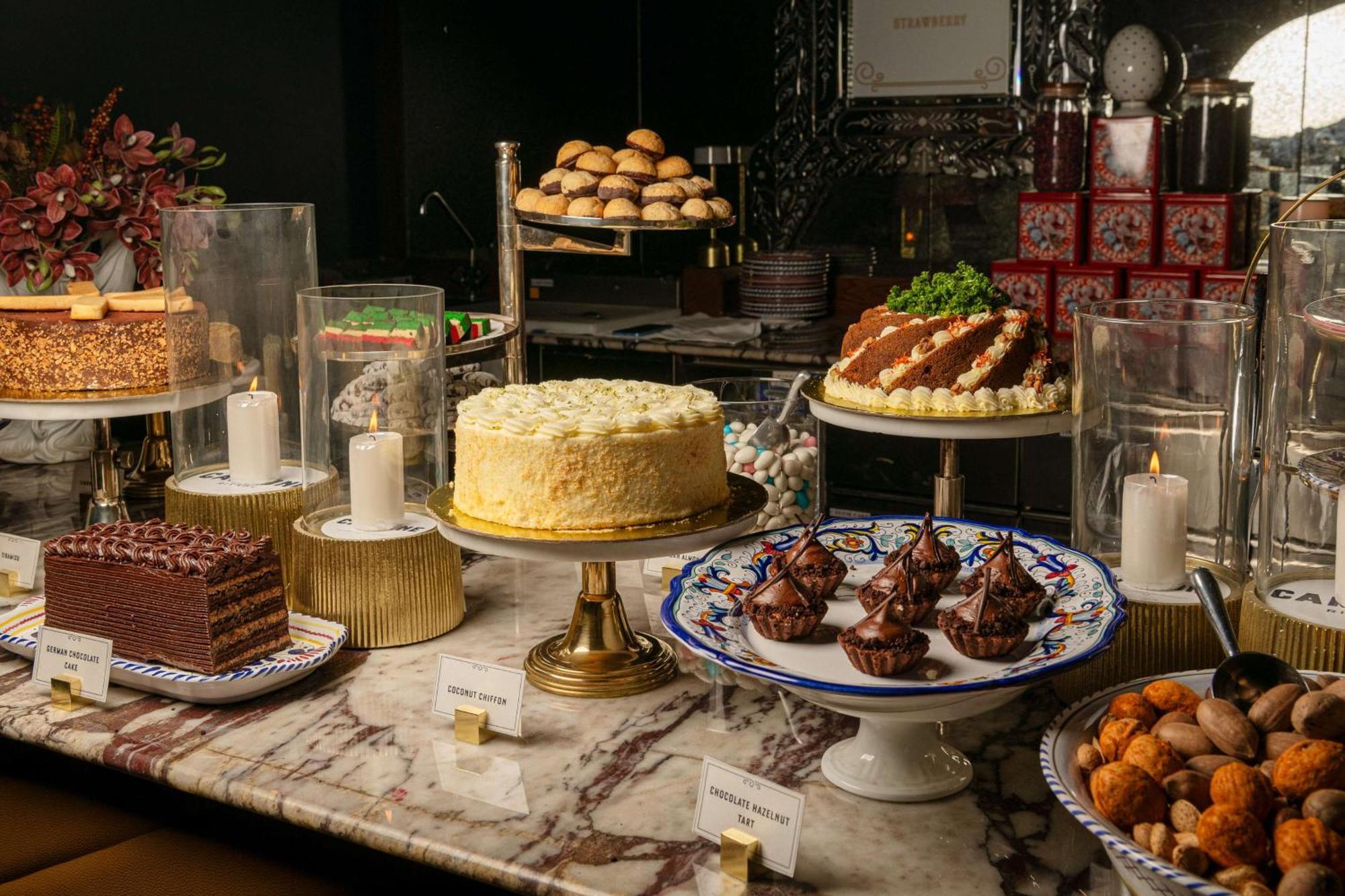 Mansard Riyadh, A Radisson Collection Hotel Экстерьер фото A dessert buffet
